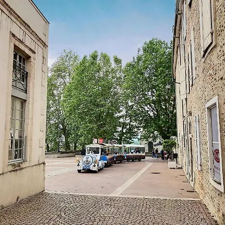 Quartier Historique Et Populaire Du Chateau De * Pau